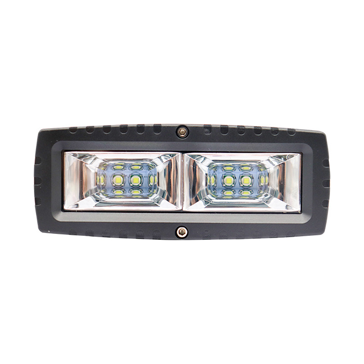 مصباح LED للسيارات على الطرق الوعرة