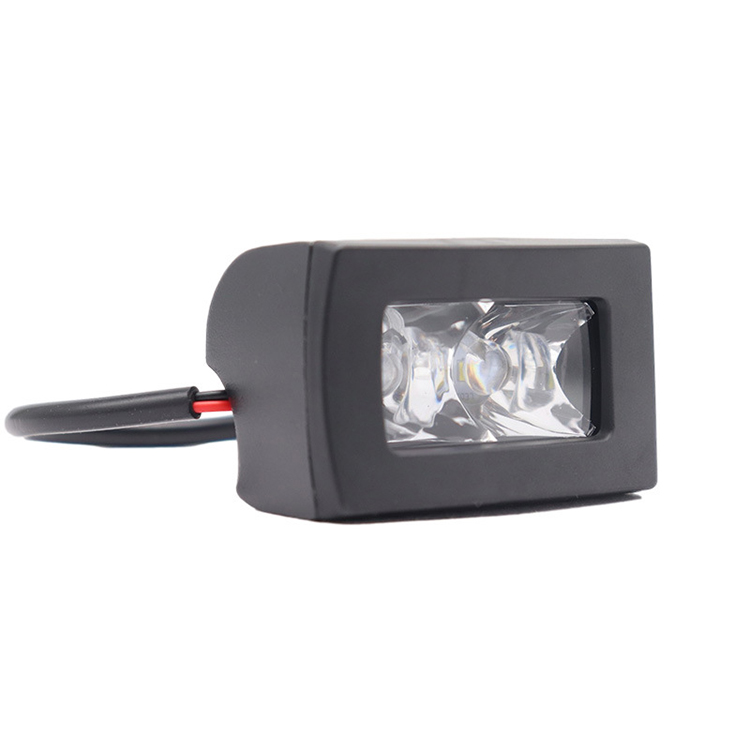 مصباح عمل LED للمركبات المخصصة للطرق الوعرة والمصابيح الأمامية المعدلة